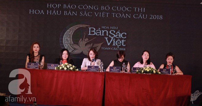 Jennifer Phạm và Dương Thùy Linh gây ngỡ ngàng với nhan sắc tuổi 30 ở họp báo Hoa hậu Bản sắc Việt toàn cầu 2018 - Ảnh 12.