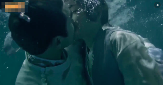 Thật ngại làm sao, Nguyễn Kinh Thiên - Dương Mịch đang hôn nhau dưới nước kìa! - Ảnh 13.