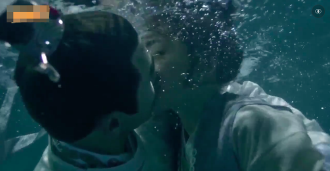 Thật ngại làm sao, Nguyễn Kinh Thiên - Dương Mịch đang hôn nhau dưới nước kìa! - Ảnh 14.