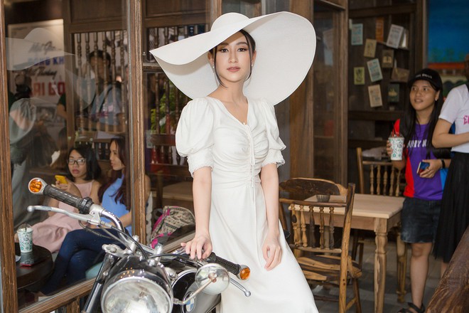 Hà Thu - Jun Vũ diện váy cổ điển, rạng rỡ đọ sắc tại sự kiện - Ảnh 6.