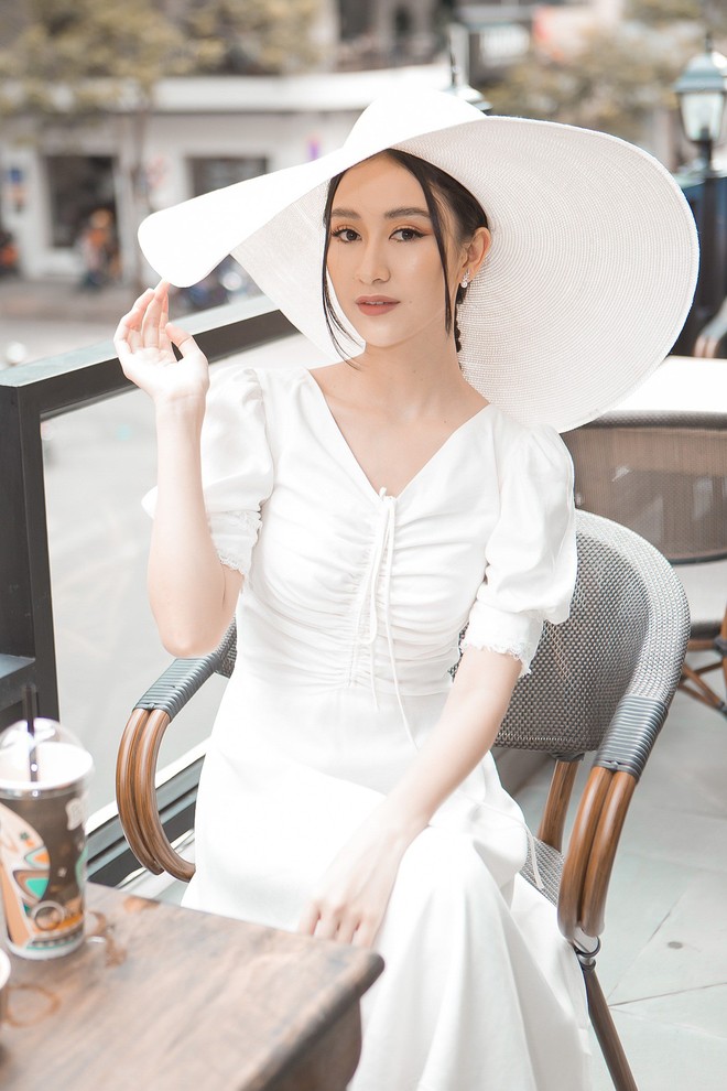 Hà Thu - Jun Vũ diện váy cổ điển, rạng rỡ đọ sắc tại sự kiện - Ảnh 7.