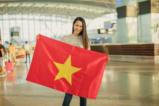 Ông xã điển trai ra sân bay tiễn HH Dương Thùy Linh đi thi Mrs Worldwide - Ảnh 6.