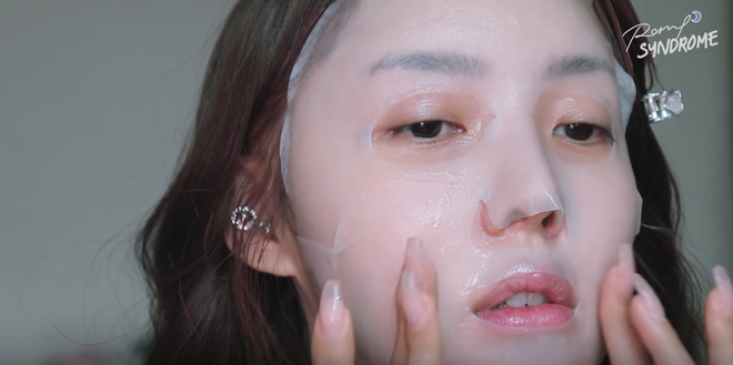 Học Phù thủy makeup xứ Hàn cách trang điểm tự nhiên giúp làm bừng sáng khuôn mặt - Ảnh 4.