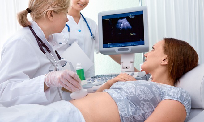 Hở eo tử cung - nguyên nhân gây sẩy thai liên tiếp và nỗi lo lắng của mẹ bầu vì không có dấu hiệu nhận biết - Ảnh 4.