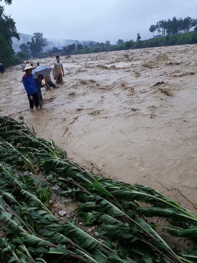 Lũ lịch sử ở Lai Châu: Con số thương vong, mất tích đã lên đến 25 người, thiệt hại 90 tỷ đồng - Ảnh 2.