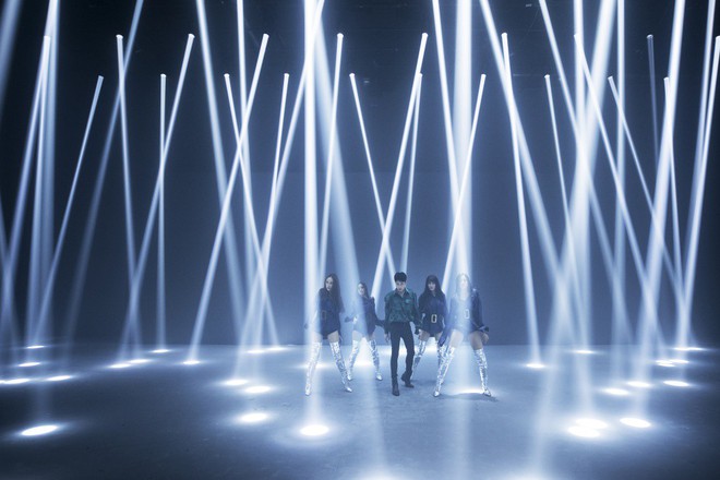 Noo Phước Thịnh đầu tư hệ thống đèn hoành tráng cho MV nhạc dance được khán giả trông đợi - Ảnh 8.