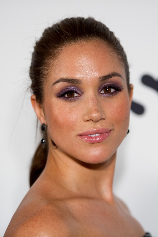 Nhật ký makeup của Meghan Markle: từ trước khi trở thành Công nương đã luôn trang điểm nhẹ nhàng, tinh tế, duy chỉ có một lần hơi lỗi - Ảnh 4.