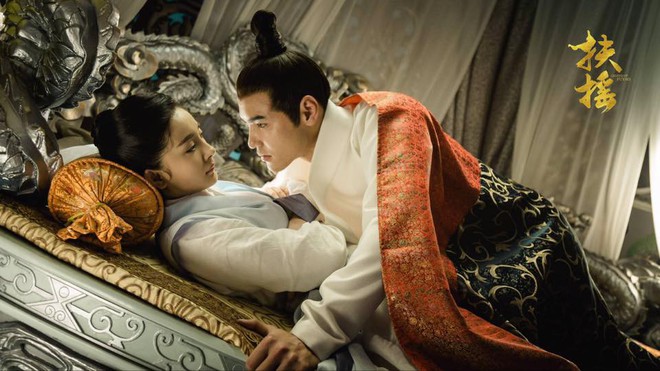 Sau cảnh hôn dưới nước, Nguyễn Kinh Thiên - Dương Mịch lại hôn theo phong cách hoàng gia - Ảnh 9.