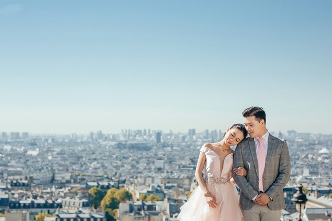 Chàng bác sỹ chi khoản tiền lớn đưa người yêu sang Pháp chụp ảnh cưới chỉ vì đó là mơ ước của em - Ảnh 1.