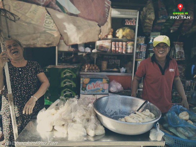 Ấm lòng Phú Tân mùa đại lễ - vùng đất dư dả tình người của miền Tây, sẵn sàng miễn phí mọi thứ cho du khách thập phương - Ảnh 10.