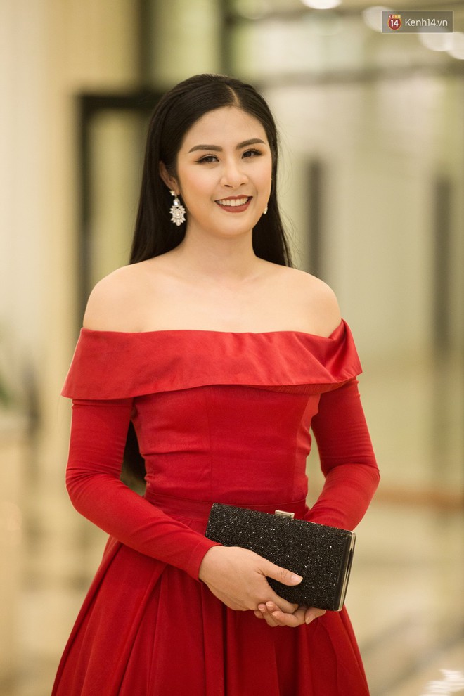 Cùng một thảm đỏ: Hoa hậu chuyển giới Hương Giang lấn át hẳn dàn Hoa hậu, Á hậu về cả thần thái lẫn độ sexy - Ảnh 8.