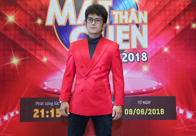 Hùng Thuận khi không còn Đất phương Nam: Không có phim điện ảnh mời, livestream bán mỹ phẩm kiếm tiền! - Ảnh 1. Hùng Thuận khi không còn Đất phương Nam: Không có phim điện ảnh mời, livestream bán mỹ phẩm kiếm tiền! - Ảnh 1.