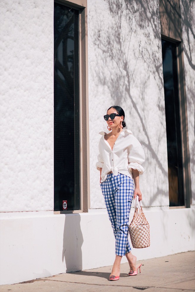 Street style diện toàn màu nền nã ngắm mãi không chán của các quý cô Châu Á - Ảnh 1.