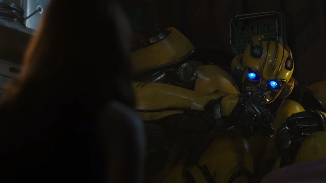Bumblebee tung trailer đầu tiên khiến những khán giả yêu mến chàng robot ong nghệ phát cuồng - Ảnh 9.