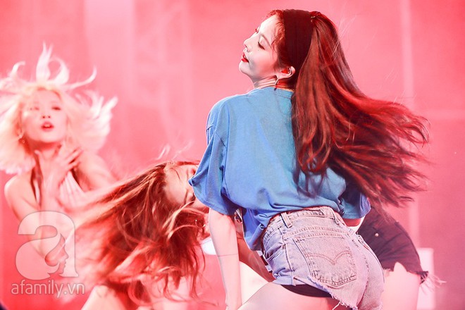 HyunA khoe vũ đạo cực kỳ nóng bỏng còn Highlight lại tặng fan Việt một loạt hit cũ thời còn là B2ST - Ảnh 10.