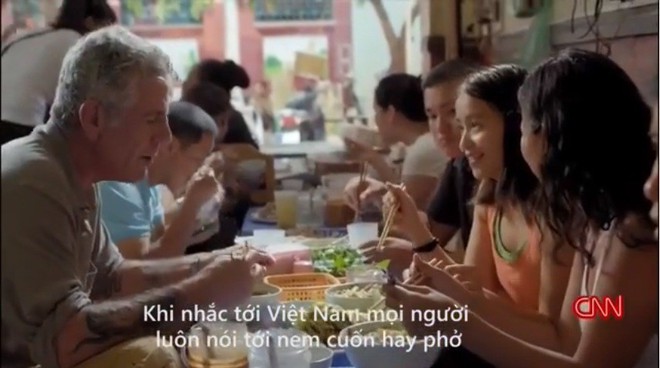 Bánh mỳ Hội An lên truyền hình Mỹ và những hình ảnh không thể nào quên khi đầu bếp Anthony Bourdain đưa ẩm thực Việt Nam đến gần hơn với thế giới - Ảnh 13.