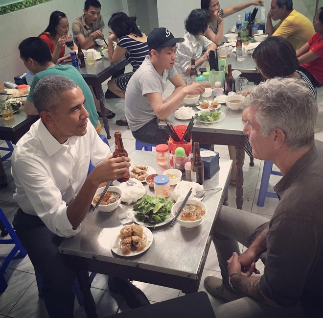 Hành trình yêu và đưa ẩm thực Việt ra thế giới của đầu bếp Mỹ nổi tiếng Anthony Bourdain - Ảnh 4.