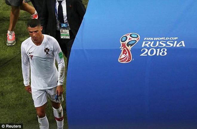 Kết quả vòng 1/8 World Cup 2018: Tiễn chân cả Messi và Ronaldo - Ảnh 1.