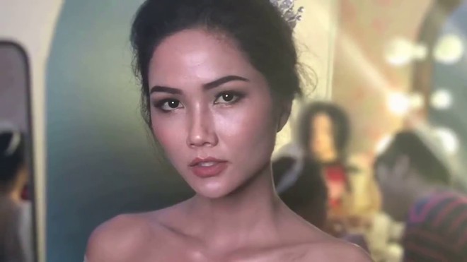 HHen Niê: Cô gái quê mùa, thô gầy ngày nào trở thành Hoa hậu Hoàn vũ Việt Nam cá tính - Ảnh 11.