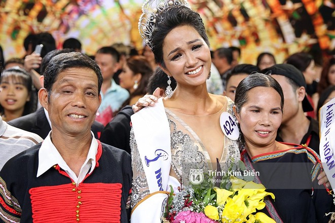 Cận cảnh nhan sắc trong sáng của HMin Niê, em gái tân Hoa hậu Hoàn vũ Việt Nam 2017 - Ảnh 1.