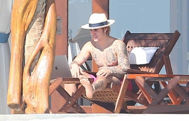 Justin Bieber đến Mexico tận hưởng kỳ nghỉ lãng mạn với Selena Gomez  - Ảnh 2.