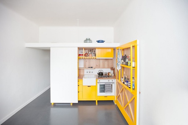 Căn bếp tuy nhỏ nhưng cực kì tiện lợi dành cho những căn hộ có diện tích hẹp - Ảnh 1.