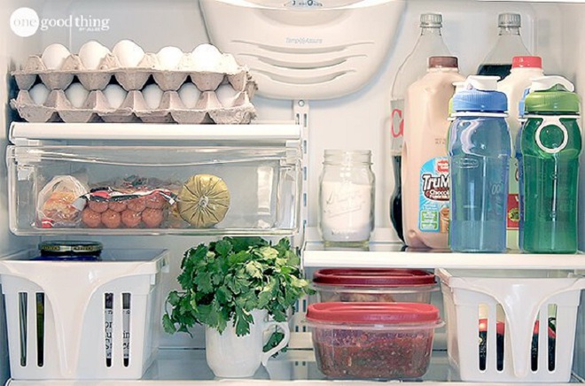 Mách bạn cách làm sạch và sắp xếp thực phẩm trong tủ lạnh ngày Tết - Ảnh 12.