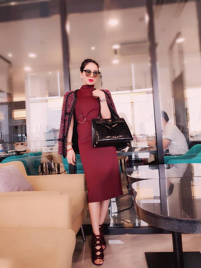Soi nhất cử nhất động của sao Việt (4/2) - Ảnh 9.