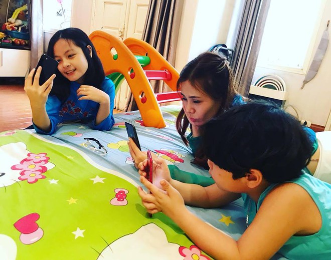 Soi nhất cử nhất động của sao Việt (23/2) - Ảnh 7.