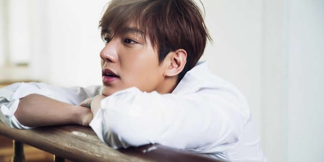 Lộ ảnh hiếm hoi Lee Min Ho xuất hiện sau tin người yêu cũ có người yêu mới  - Ảnh 4.