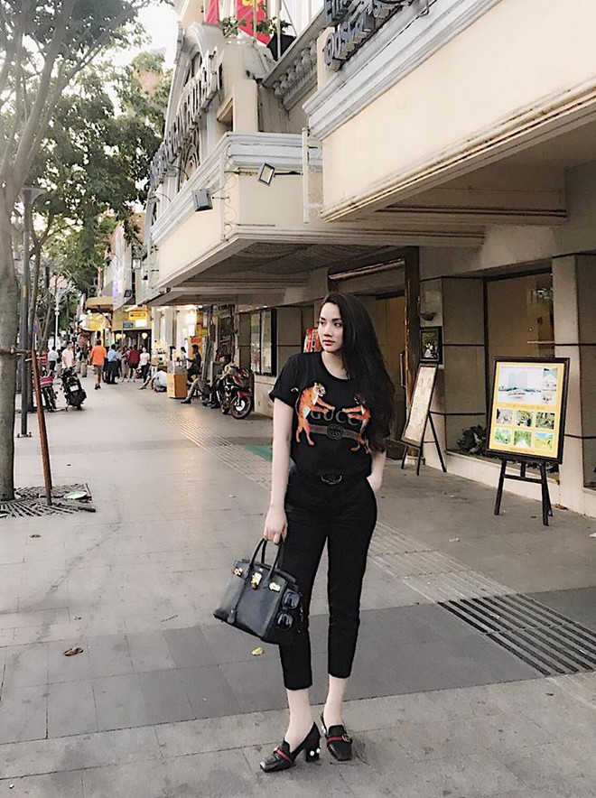 Soi nhất cử nhất động của sao Việt (13/4) - Ảnh 11.