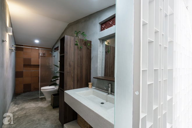 Không gian mở ngập tràn nắng gió đẹp đến khó tin trong ngôi nhà ống vừa được cải tạo lại ở TP HCM - Ảnh 16. Không gian mở ngập tràn nắng gió đẹp đến khó tin trong ngôi nhà ống vừa được cải tạo lại ở TP HCM - Ảnh 16.
