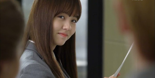 Nhìn bạn trai kì kèo từng nghìn đồng với bà cụ già, tôi chỉ biết lắc đầu ngao ngán - Ảnh 1.