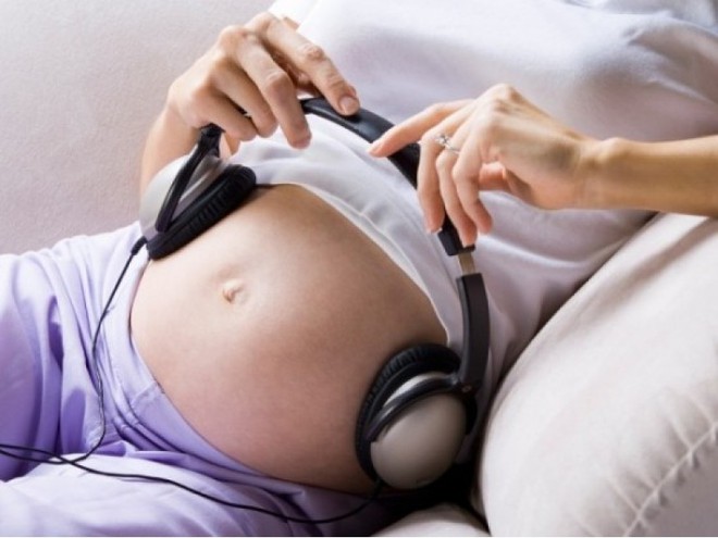 Các phương pháp tự nhiên giúp xoay ngôi thai ngược mẹ bầu nên biết - Ảnh 5.