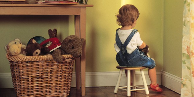 Nhà có anh chị em, bố mẹ phải biết những chiêu xử lý tranh chấp, ghanh tị này - Ảnh 4.