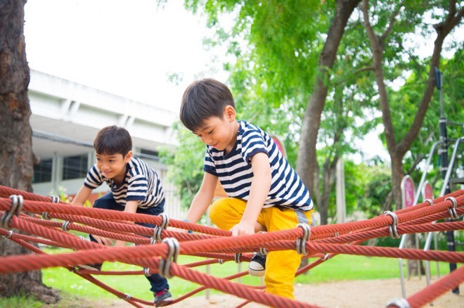 Thứ phổ biến bố mẹ vẫn cho con dùng hàng ngày, hàng giờ được chuyên gia cảnh báo chẳng khác nào chất ma túy - Ảnh 4.