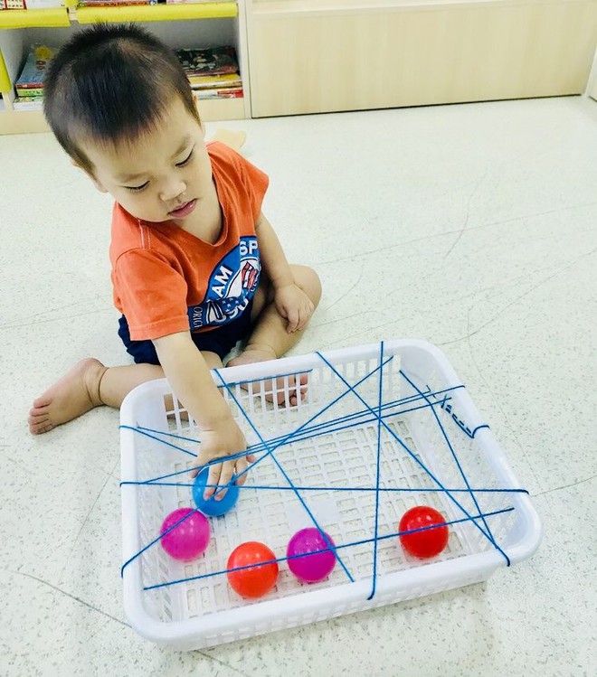 Gặp bà mẹ siêu sáng tạo hay gom rác chơi với con, lợi đủ trăm đường mà không tốn mấy đồng mua đồ chơi - Ảnh 19.