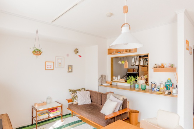 Gia đình 3 người ở Nhật sống thoải mái trong căn hộ siêu nhỏ nhờ cách bài trí thông minh - Ảnh 5.