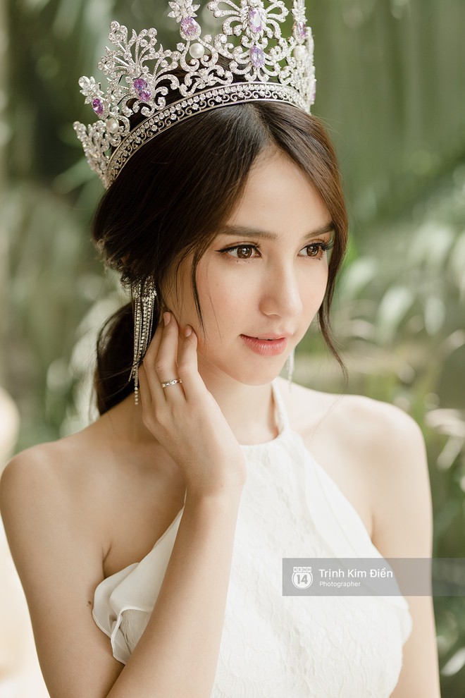 Ngắm nhan sắc hoa hờn nguyệt thẹn của mỹ nhân sẽ đọ sắc cùng Hương Giang Idol  - Ảnh 6.