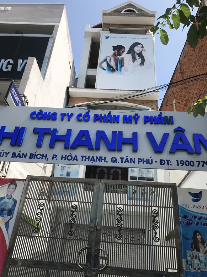 Công ty mỹ phẩm của diễn viên Phi Thanh Vân sai phạm, đóng chặt cửa khi có thanh tra - Ảnh 1.