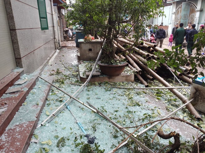 Vụ nổ ở Bắc Ninh: Cảnh đổ nát, tan hoang của nhiều căn nhà xung quanh vụ nổ - Ảnh 10.