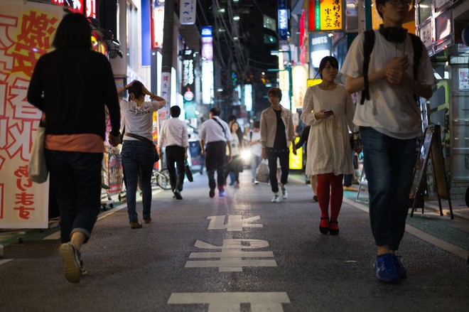 Một thế hệ cô đơn tại Nhật Bản: Nhiều người trẻ tìm đến tự tử tập thể, người già buồn tủi từ giã cuộc đời mà chẳng ai hay - Ảnh 2.