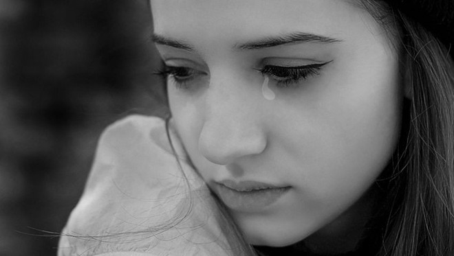 Một c&acirc;u ch&ecirc; tr&aacute;ch cũng đủ để phụ nữ tổn thương suốt đời - Ảnh 1.