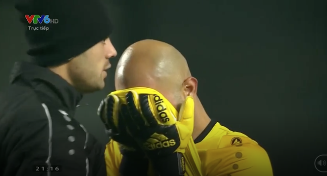 Cầu thủ Iraq ôm mặt khóc vì trận thua nghẹt thở trước U23 Việt Nam - Ảnh 2.