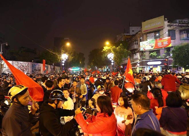 Cả nước vỡ òa với chiến tích lịch sử của U23 Việt Nam - Ảnh 7. Cả nước vỡ òa với chiến tích lịch sử của U23 Việt Nam - Ảnh 7.