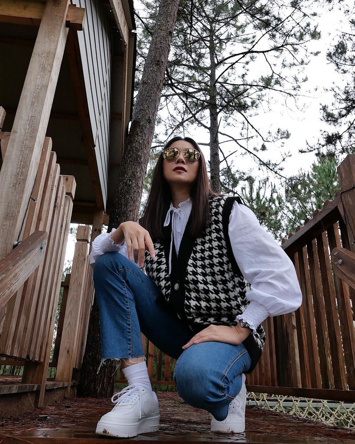 Ngắm style đi Đà Lạt của mỹ nhân Vbiz là ra được 12 set đồ cực “tây”, đủ để giúp phong cách Thu/Đông của bạn lên đời - Ảnh 2. Ngắm style đi Đà Lạt của mỹ nhân Vbiz là ra được 12 set đồ cực “tây”, đủ để giúp phong cách Thu/Đông của bạn lên đời - Ảnh 2.