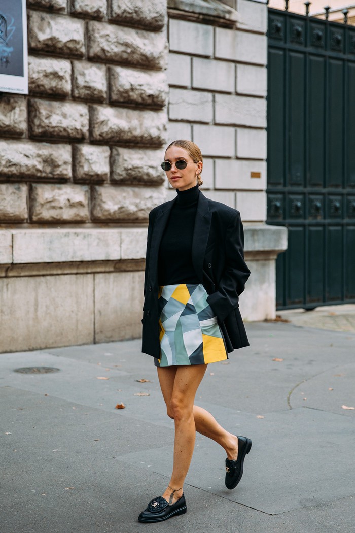 Gái Pháp đón gió đông năm nay thế nào: Cứ xem street style tại Paris là ra ngay vấn đề! - Ảnh 7.