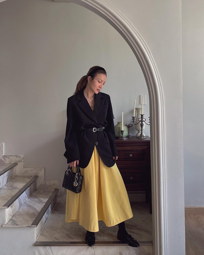 Mặc blazer mùa xuân trẻ trung như sao Việt với 13 cách mix không cầu kỳ 26333798012558413082539548422419403578836819n 1644559542429923917041 - Mặc blazer mùa xuân trẻ trung như sao Việt với 13 cách mix không cầu kỳ