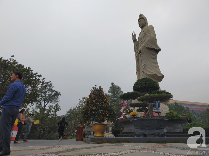 Bộ Y tế thông tin về việc cách ly tại chùa đối với những người đi qua hoặc đến từ vùng dịch nhập cảnh vào Việt Nam - Ảnh 6.