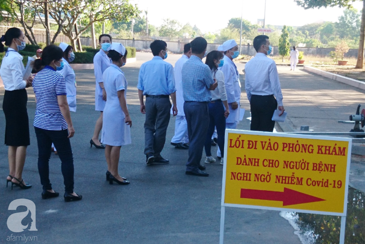 Đội phản ứng nhanh Phòng chống dịch Covid-19 của Bệnh viện Chợ Rẫy lên đường ứng cứu tỉnh Bình Thuận trong đêm - Ảnh 3.